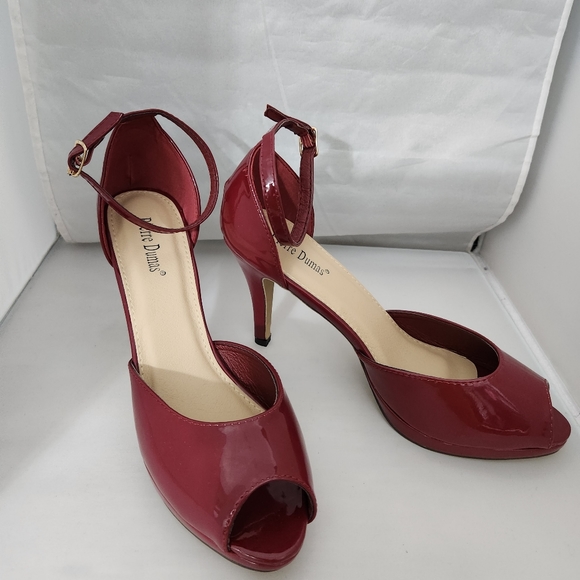 Pierre Dumas Red Patent Peeptoe Pump Shoe size 10 #1403 - Picture 3 of 4